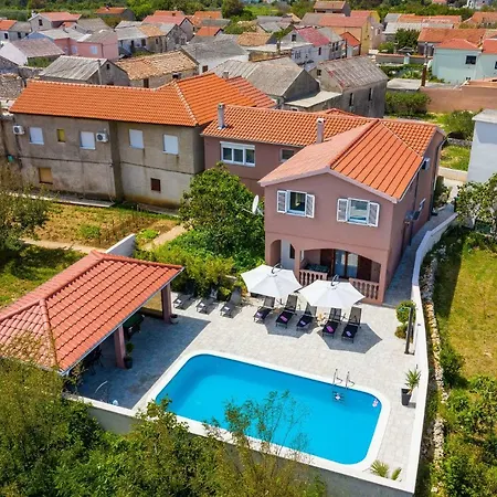 Renata Zadar Villa *